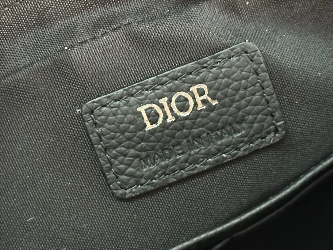 All categories 💚 Top version men’s bags 💚 DIOR 2025 official website new DIOR crossbody bag