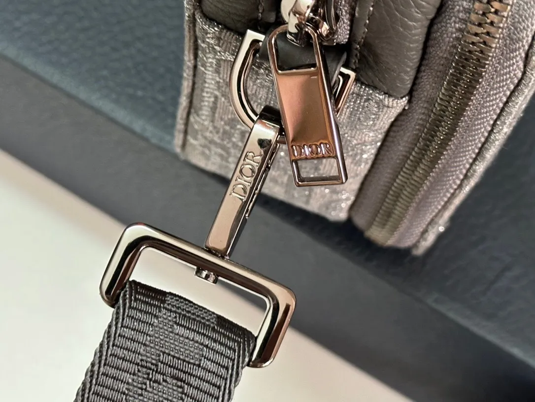 All categories 💚 Top version men’s bags 💚 DIOR 2025 official website new DIOR crossbody bag