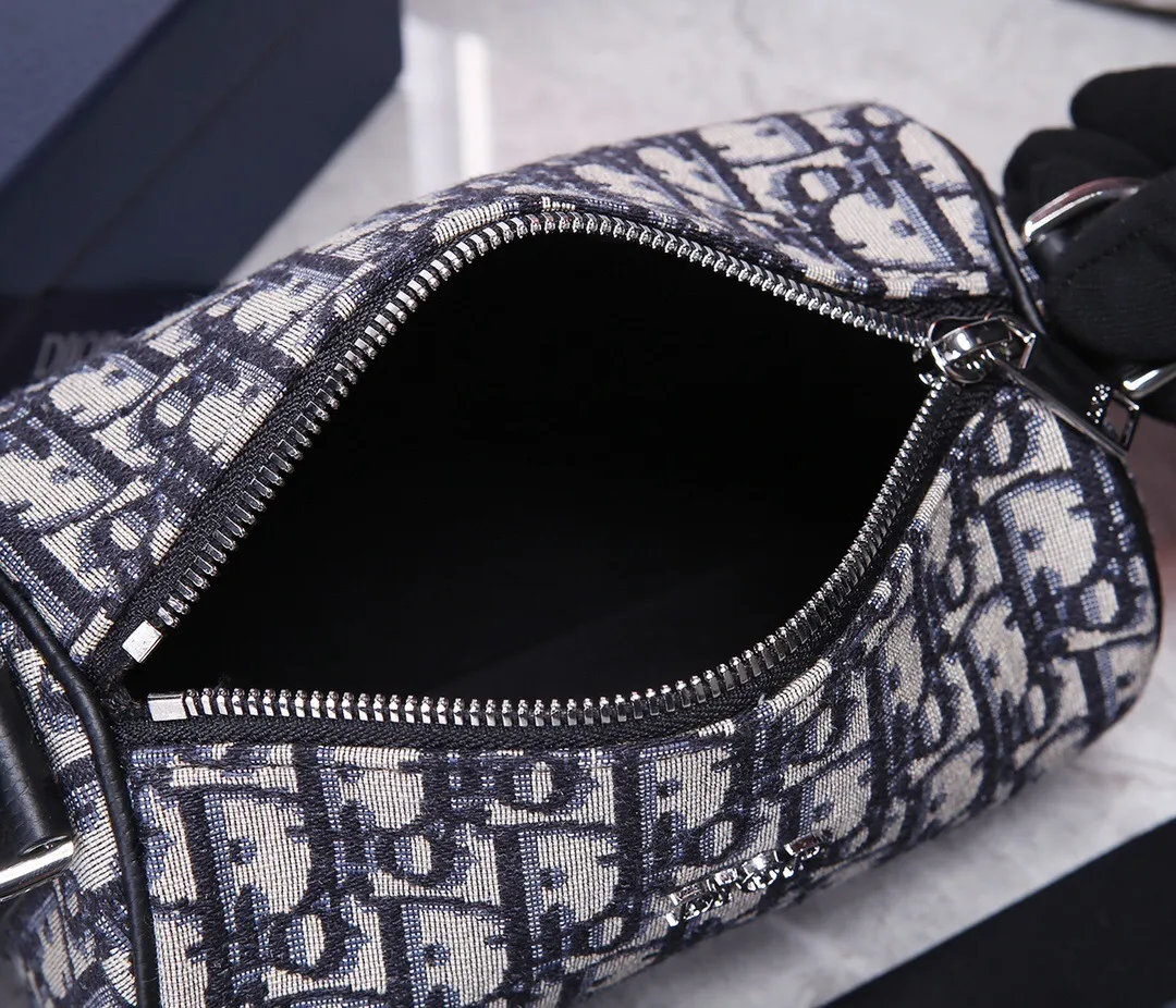 All categories 💚 Top version men’s bags 💚 DIOR 2025 official website new DIOR crossbody bag