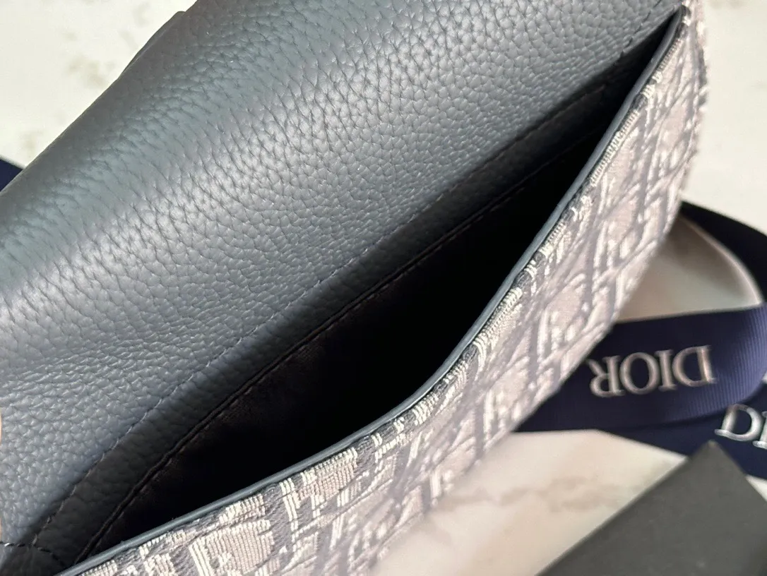 All categories 💚 Top version men’s bags 💚 DIOR 2025 official website new DIOR crossbody bag
