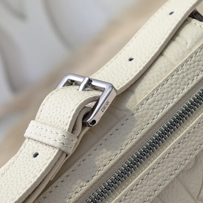 All categories 💚 Top version men’s bags 💚 DIOR 2025 official website new DIOR crossbody bag