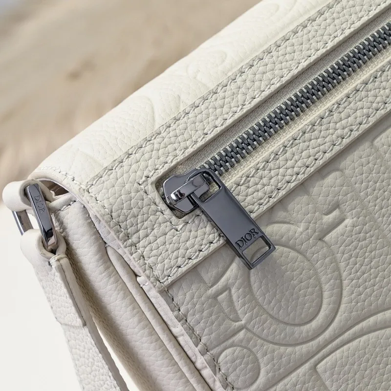 All categories 💚 Top version men’s bags 💚 DIOR 2025 official website new DIOR crossbody bag