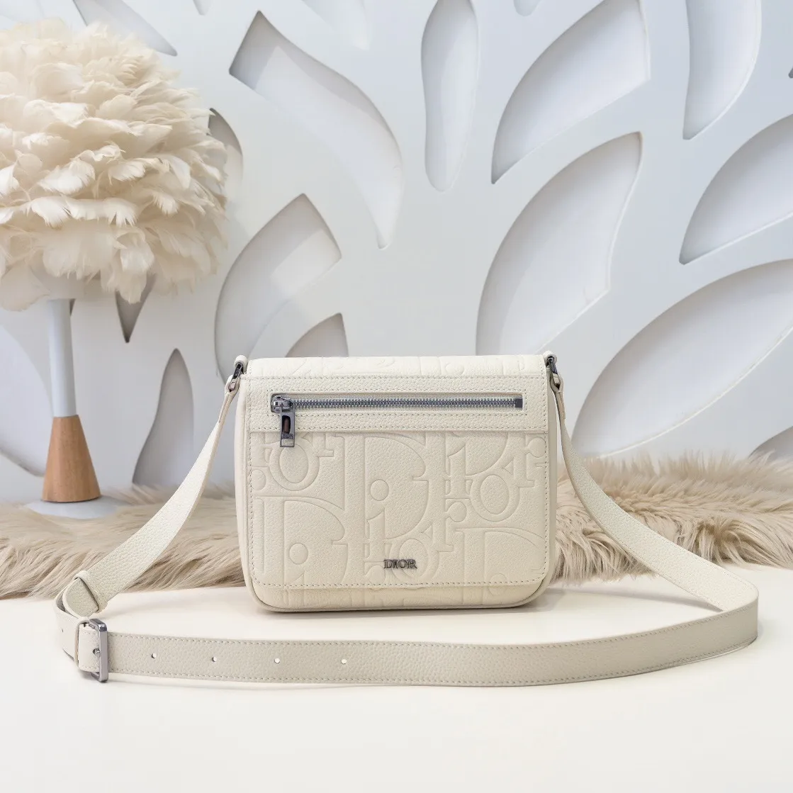 All categories 💚 Top version men’s bags 💚 DIOR 2025 official website new DIOR crossbody bag