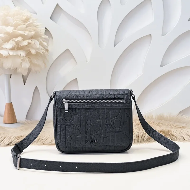 All categories 💚 Top version men’s bags 💚 DIOR 2025 official website new DIOR crossbody bag