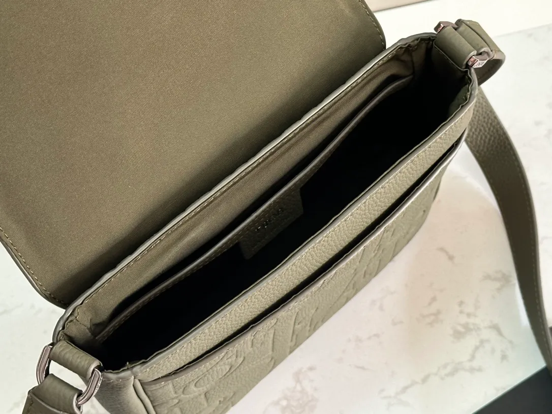 All categories 💚 Top version men’s bags 💚 DIOR 2025 official website new DIOR crossbody bag