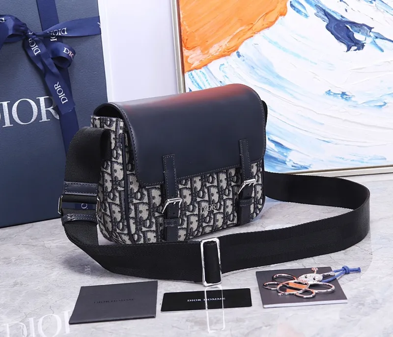 All categories 💚 Top version men’s bags 💚 DIOR 2025 official website new DIOR crossbody bag