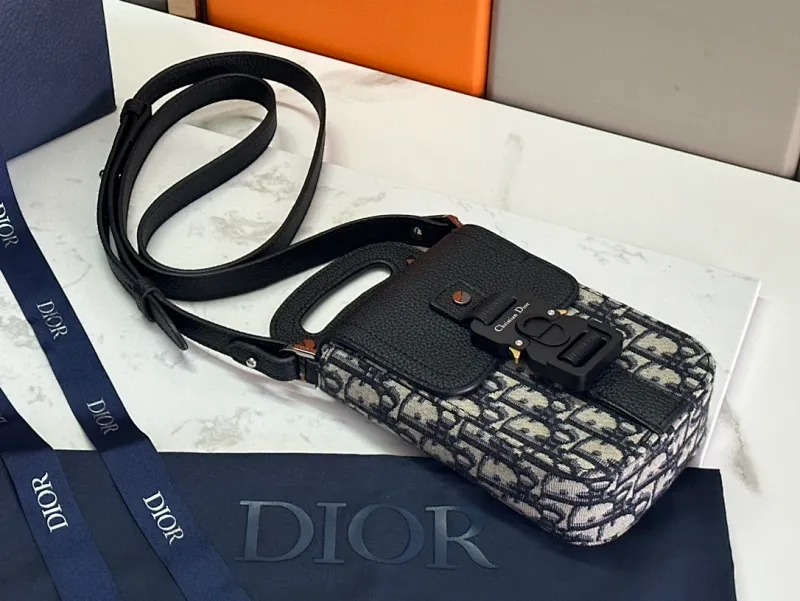 All categories 💚 Top version men’s bags 💚 DIOR 2025 official website new DIOR crossbody bag