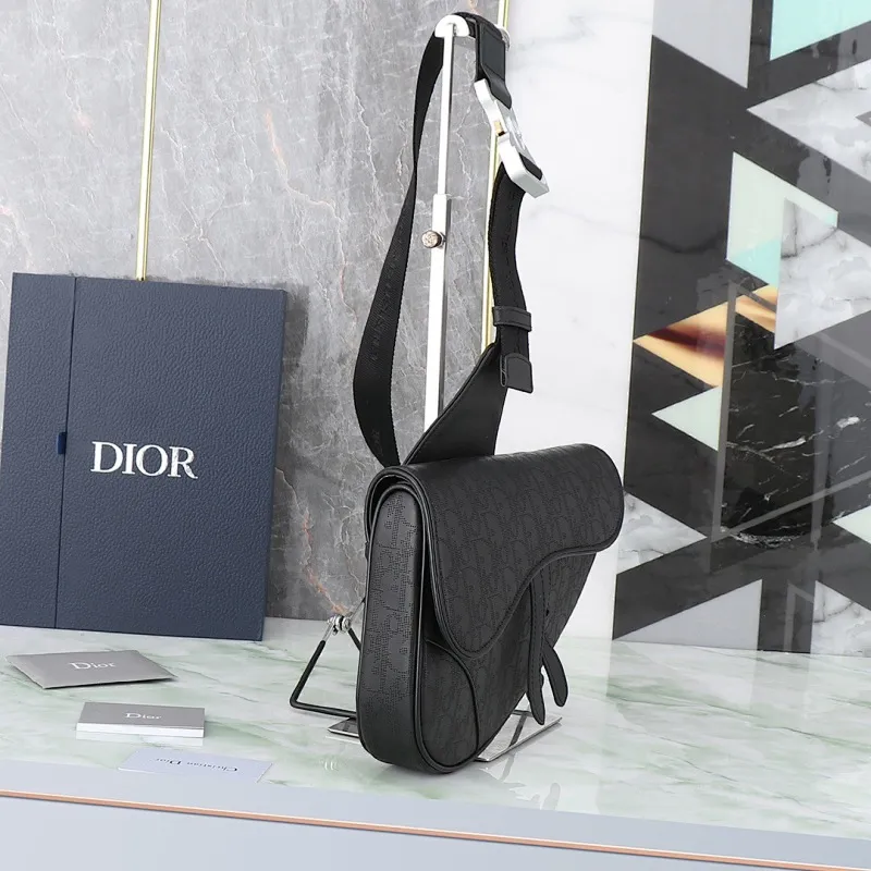 All categories 💚 Top version men’s bags 💚 DIOR 2025 official website new DIOR crossbody bag