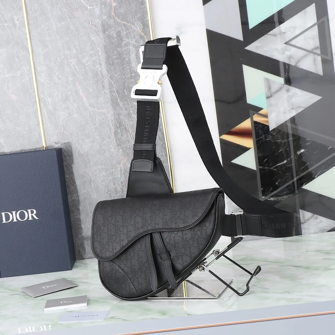 All categories 💚 Top version men’s bags 💚 DIOR 2025 official website new DIOR crossbody bag