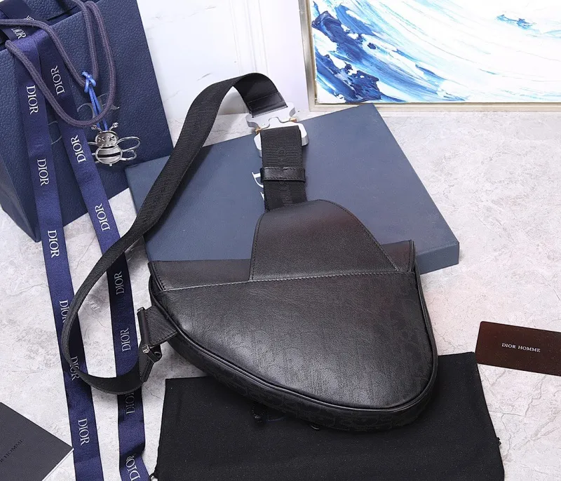 All categories 💚 Top version men’s bags 💚 DIOR 2025 official website new DIOR crossbody bag