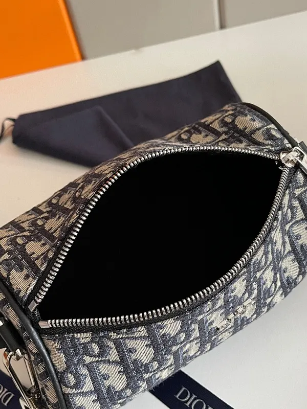 All categories 💚 Top version men’s bags 💚 DIOR 2025 official website new DIOR crossbody bag