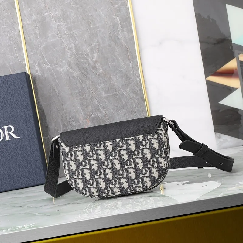 All categories 💚 Top version men’s bags 💚 DIOR 2025 official website new DIOR crossbody bag