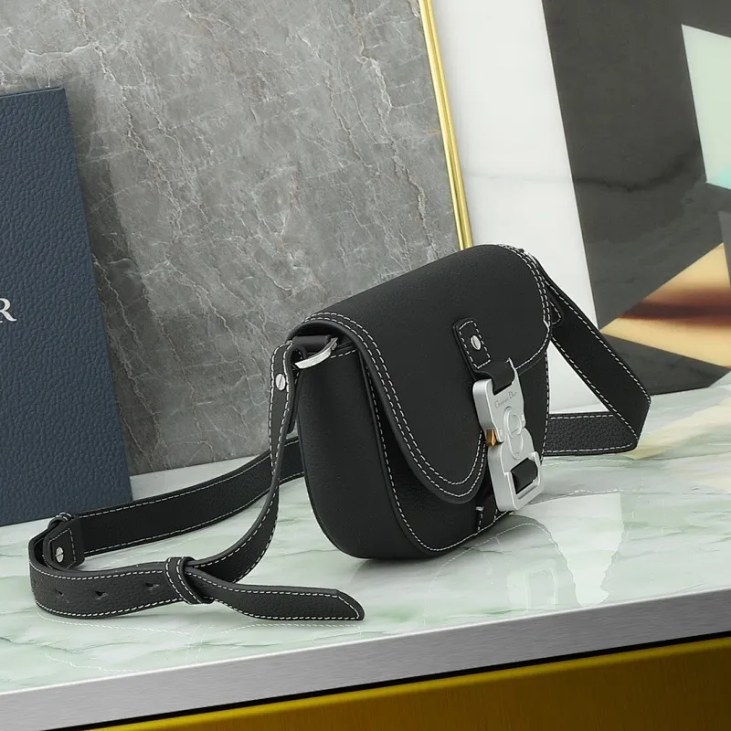 All categories 💚 Top version men’s bags 💚 DIOR 2025 official website new DIOR crossbody bag