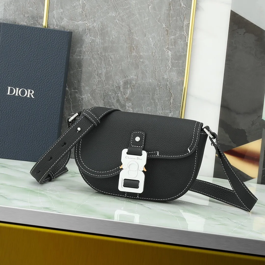 All categories 💚 Top version men’s bags 💚 DIOR 2025 official website new DIOR crossbody bag