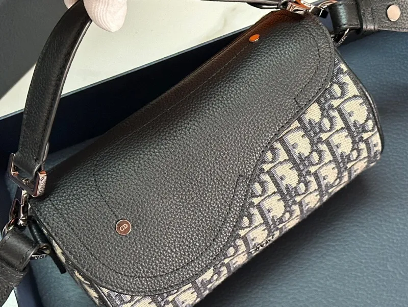 All categories 💚 Top version men’s bags 💚 DIOR 2025 official website new DIOR crossbody bag