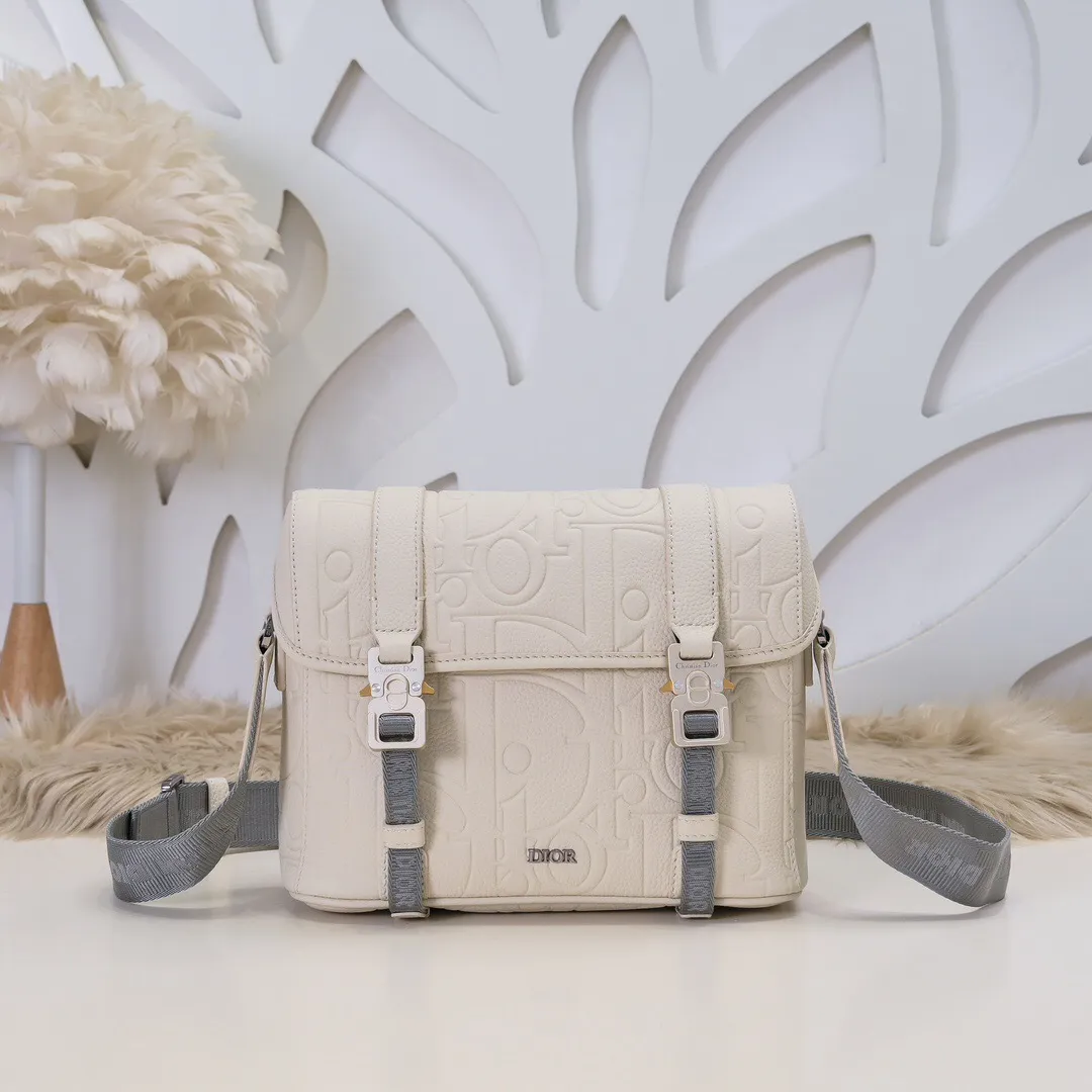 All categories 💚 Top version men’s bags 💚 DIOR 2025 official website new DIOR crossbody bag