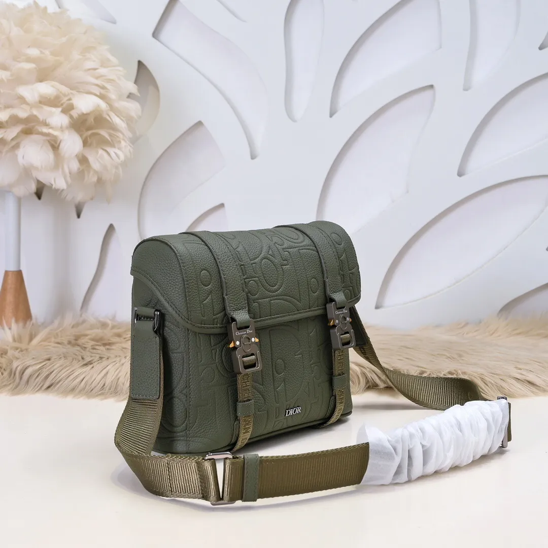 All categories 💚 Top version men’s bags 💚 DIOR 2025 official website new DIOR crossbody bag