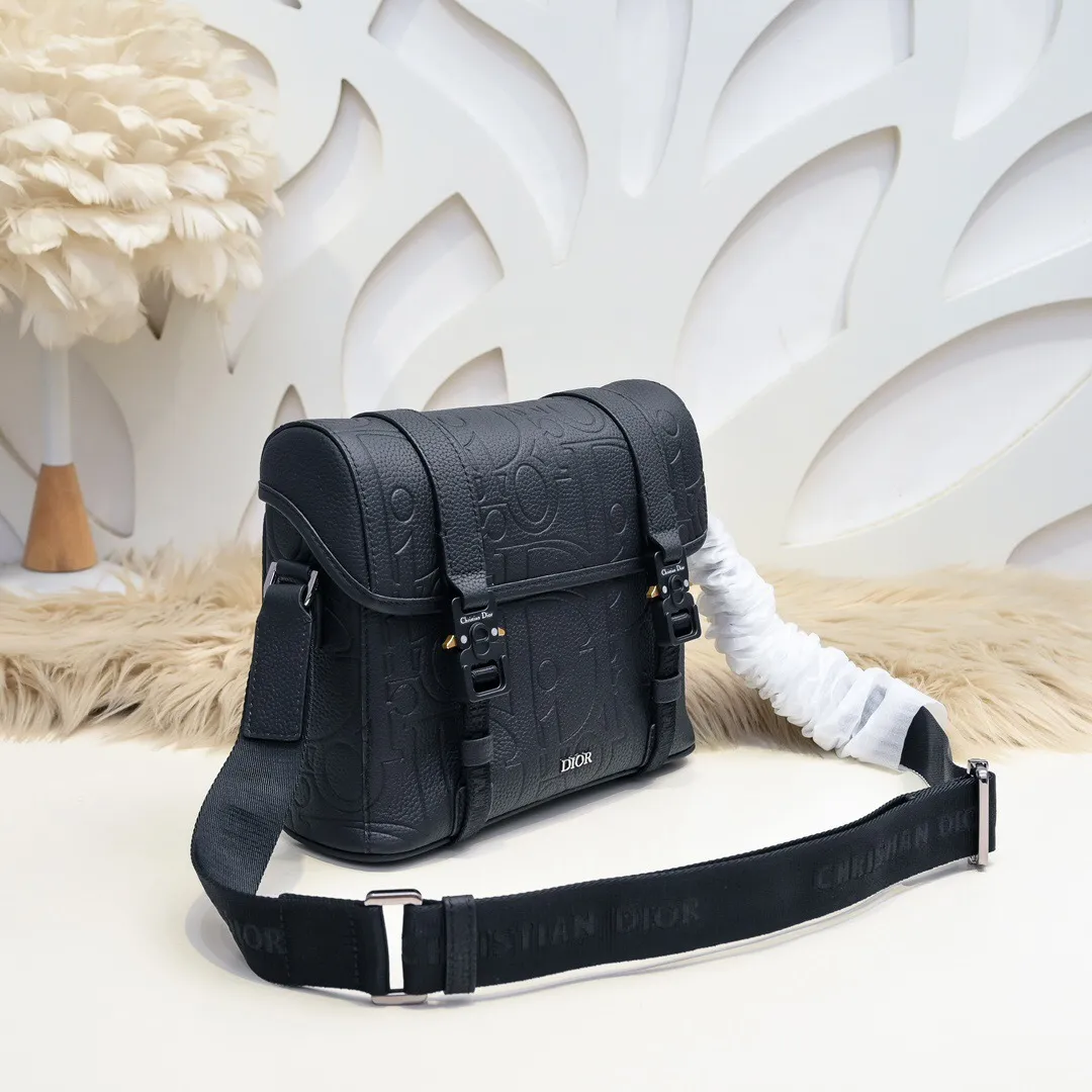 All categories 💚 Top version men’s bags 💚 DIOR 2025 official website new DIOR crossbody bag
