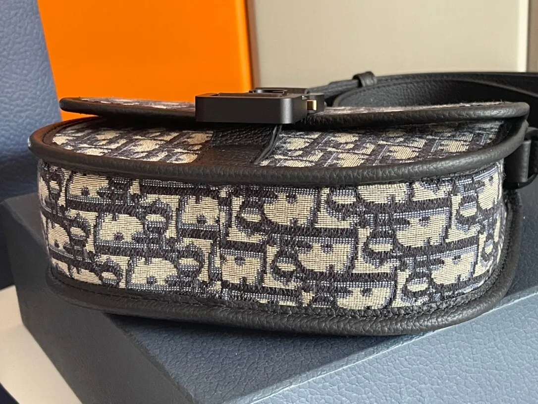 All categories 💚 Top version men’s bags 💚 DIOR 2025 official website new DIOR crossbody bag
