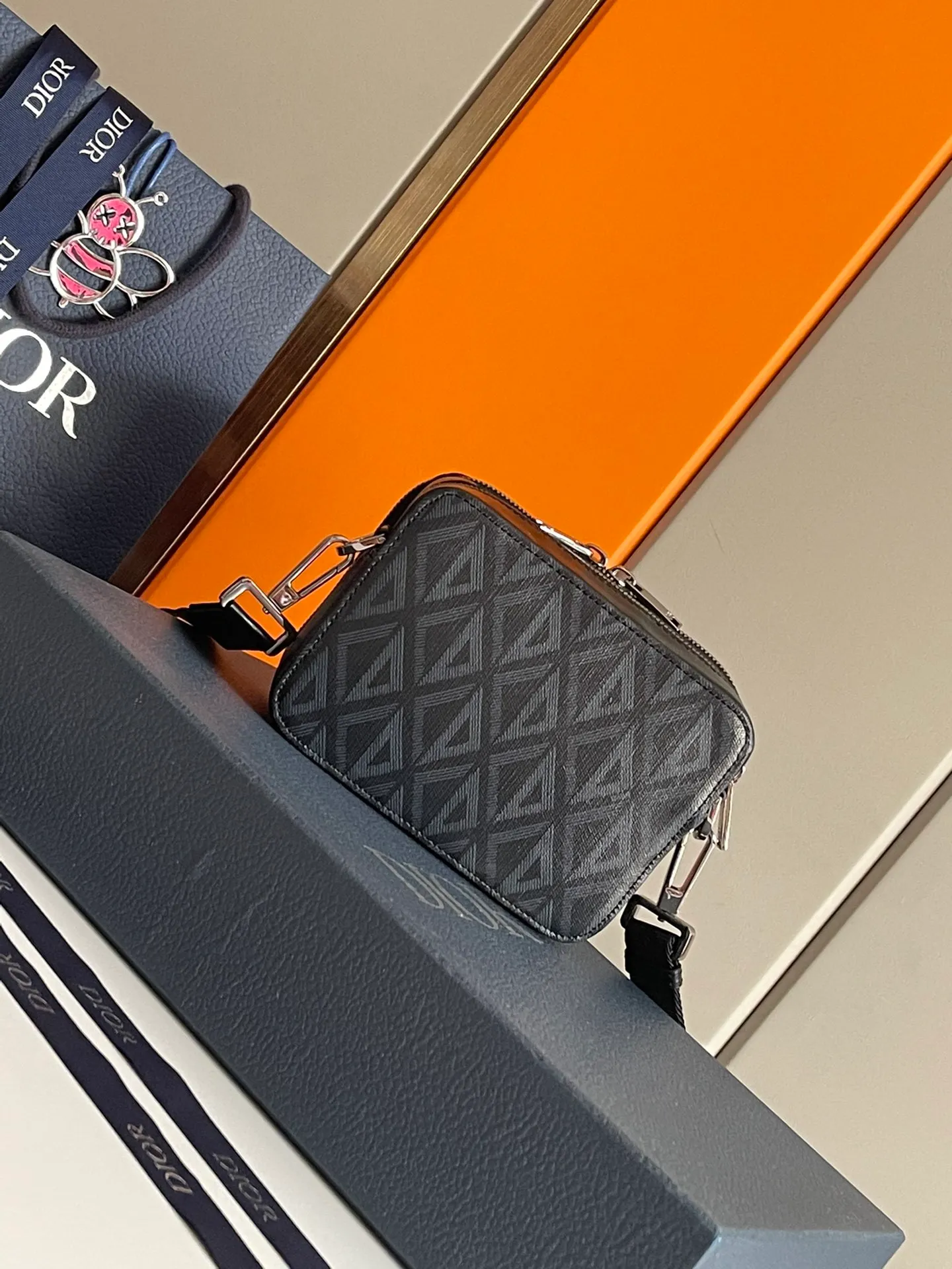 All categories 💚 Top version men’s bags 💚 DIOR 2025 official website new DIOR crossbody bag