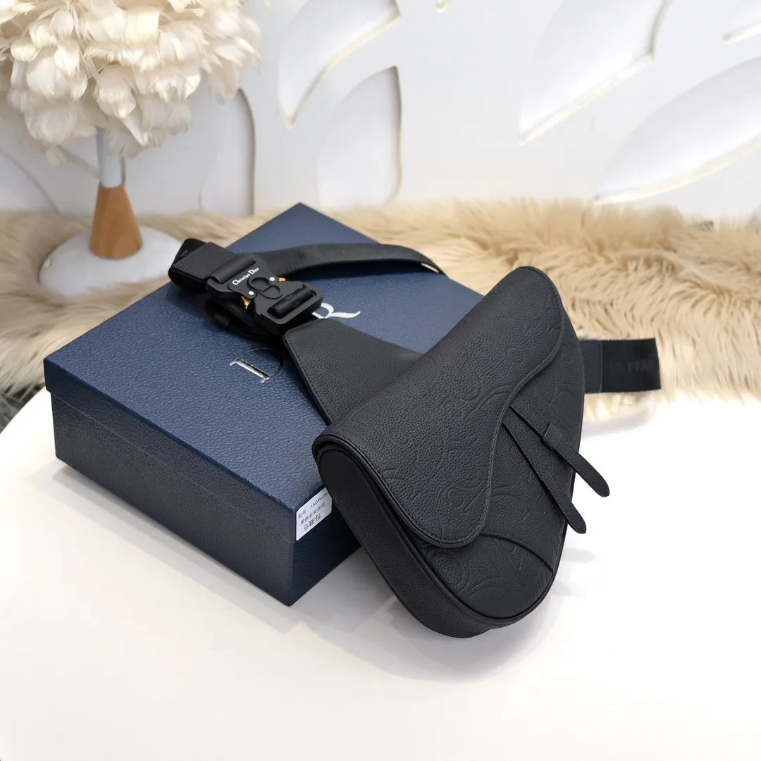 All categories 💚 Top version men’s bags 💚 DIOR 2025 official website new DIOR crossbody bag