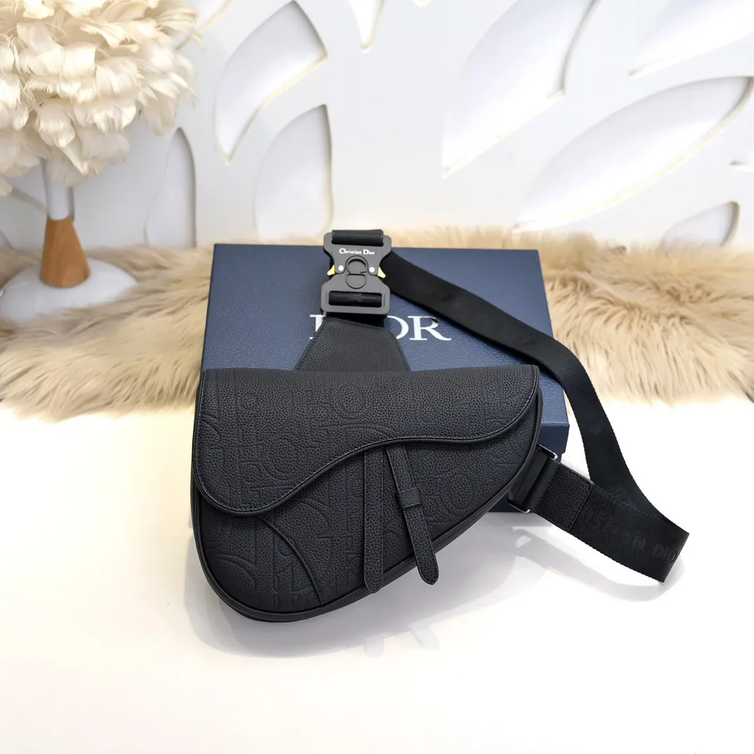 All categories 💚 Top version men’s bags 💚 DIOR 2025 official website new DIOR crossbody bag