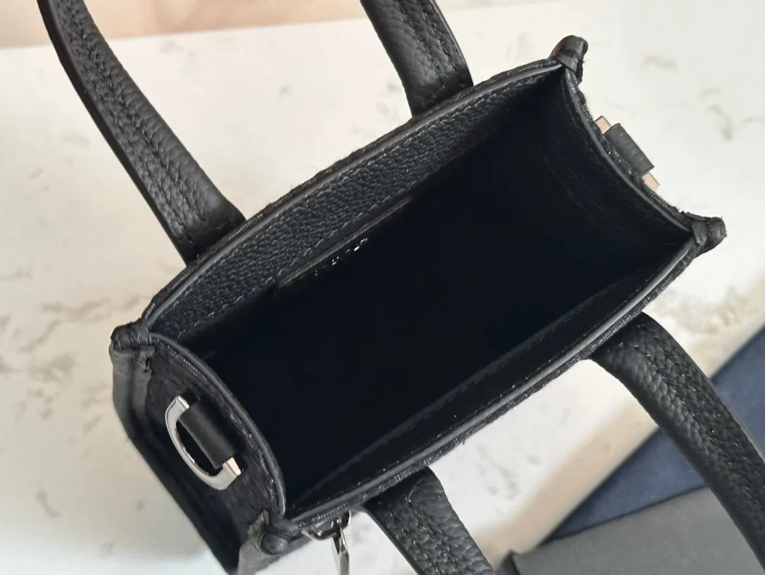 All categories 💚 Top version men’s bags 💚 DIOR 2025 official website new DIOR crossbody bag