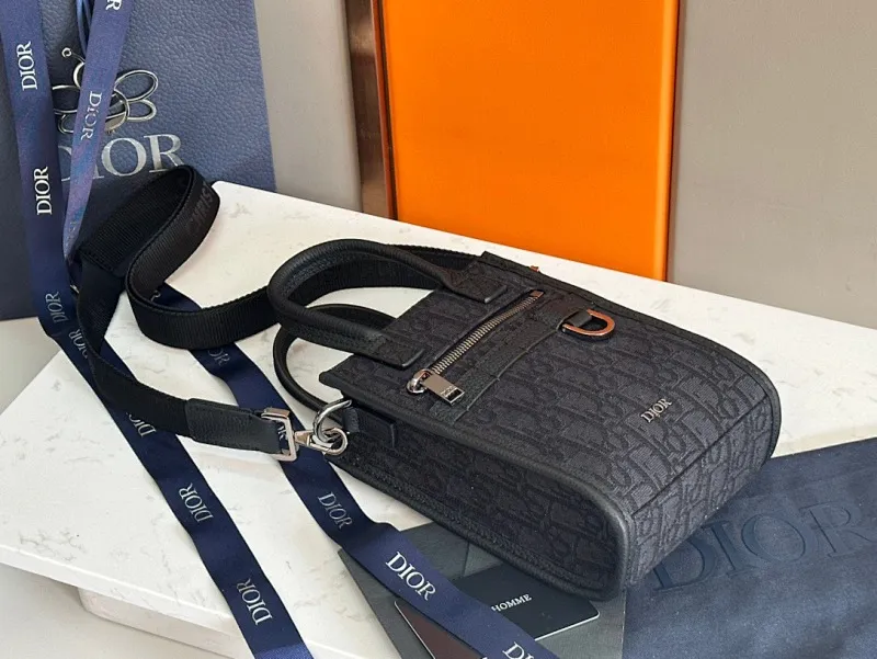 All categories 💚 Top version men’s bags 💚 DIOR 2025 official website new DIOR crossbody bag