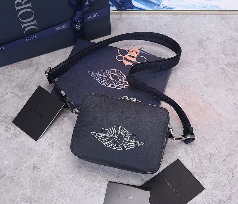 All categories 💚 Top version men’s bags 💚 DIOR 2025 official website new DIOR crossbody bag