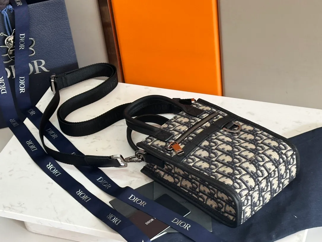 All categories 💚 Top version men’s bags 💚 DIOR 2025 official website new DIOR crossbody bag