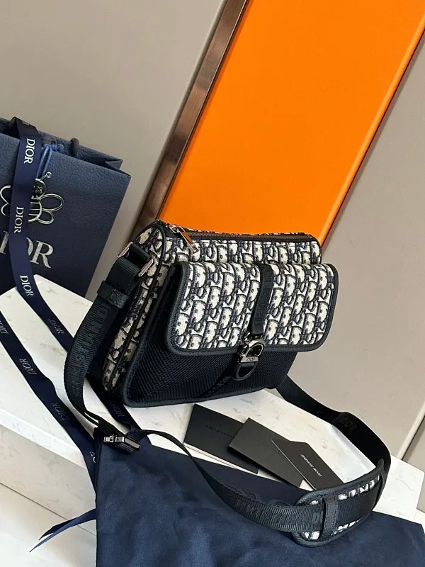 All categories 💚 Top version men’s bags 💚 DIOR 2025 official website new DIOR crossbody bag