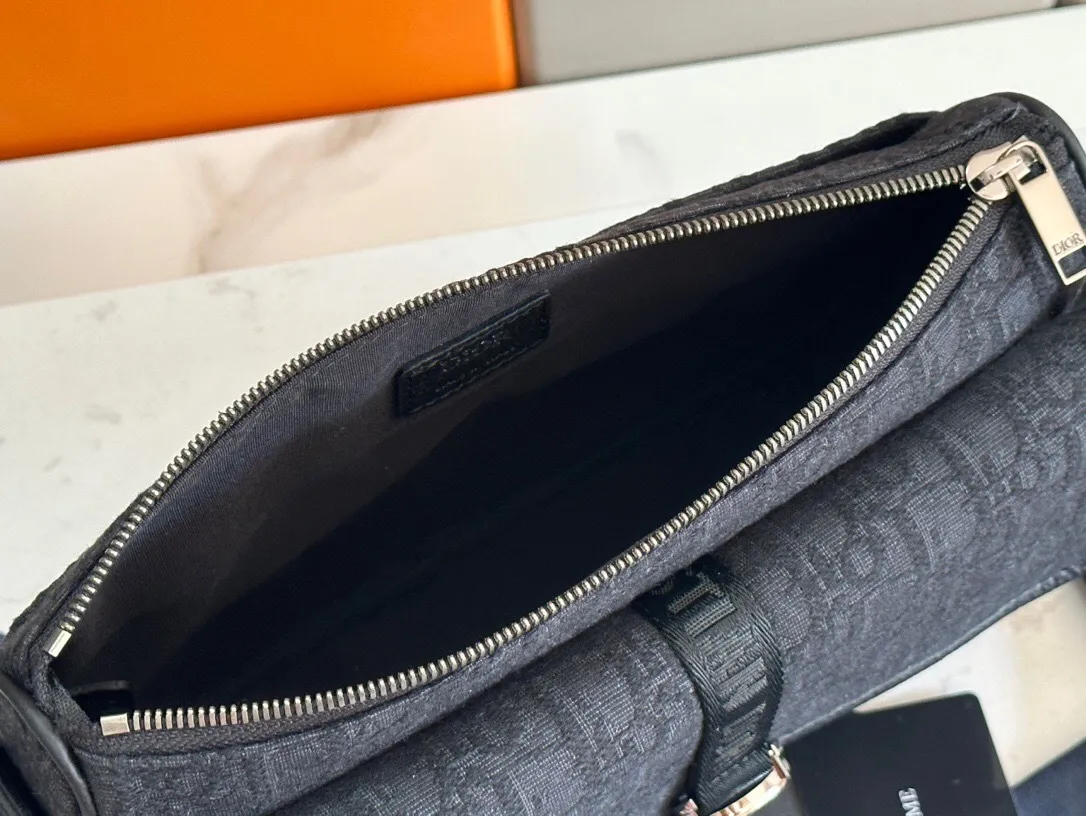 All categories 💚 Top version men’s bags 💚 DIOR 2025 official website new DIOR crossbody bag