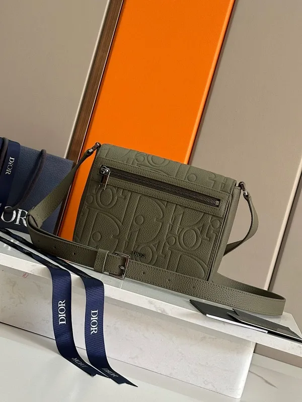 All categories 💚 Top version men’s bags 💚 DIOR 2025 official website new DIOR crossbody bag