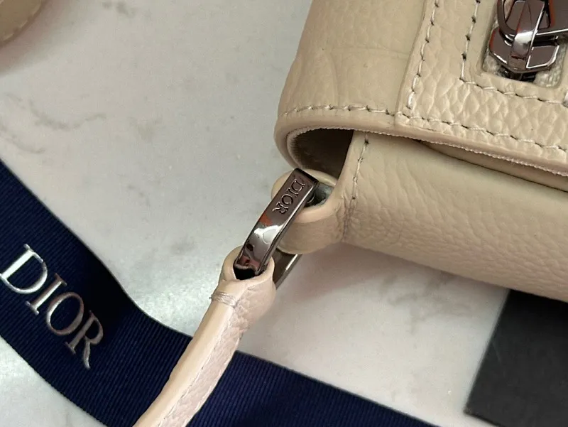 All categories 💚 Top version men’s bags 💚 DIOR 2025 official website new DIOR crossbody bag