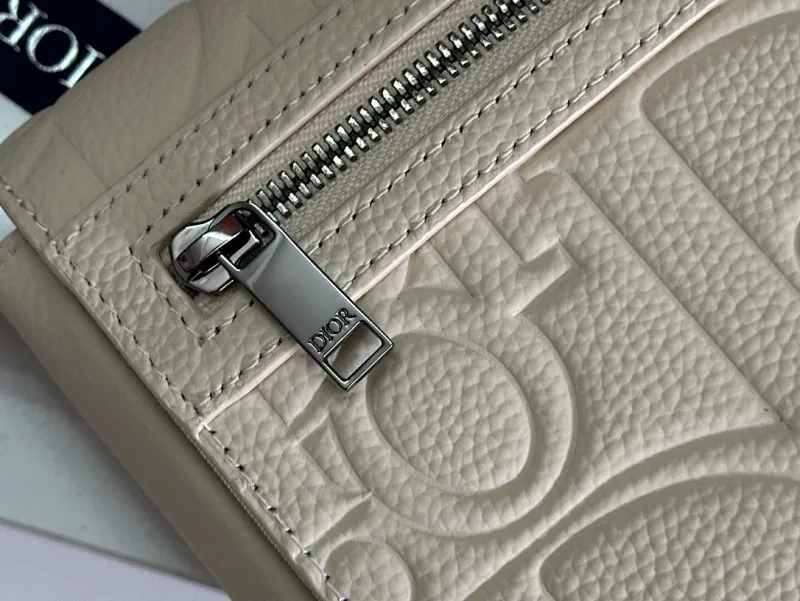 All categories 💚 Top version men’s bags 💚 DIOR 2025 official website new DIOR crossbody bag
