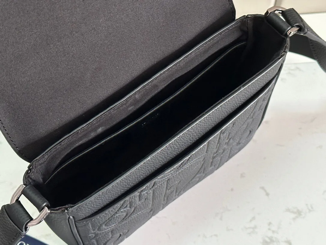 All categories 💚 Top version men’s bags 💚 DIOR 2025 official website new DIOR crossbody bag