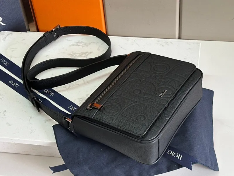 All categories 💚 Top version men’s bags 💚 DIOR 2025 official website new DIOR crossbody bag