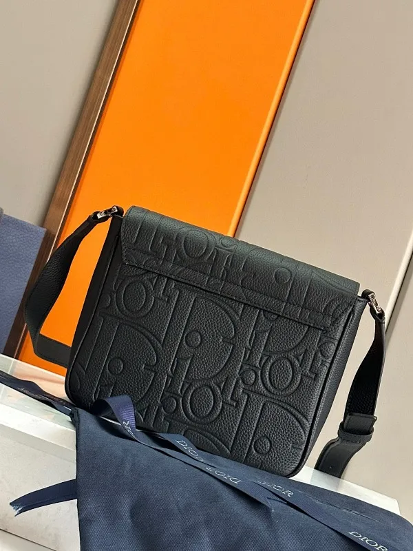 All categories 💚 Top version men’s bags 💚 DIOR 2025 official website new DIOR crossbody bag