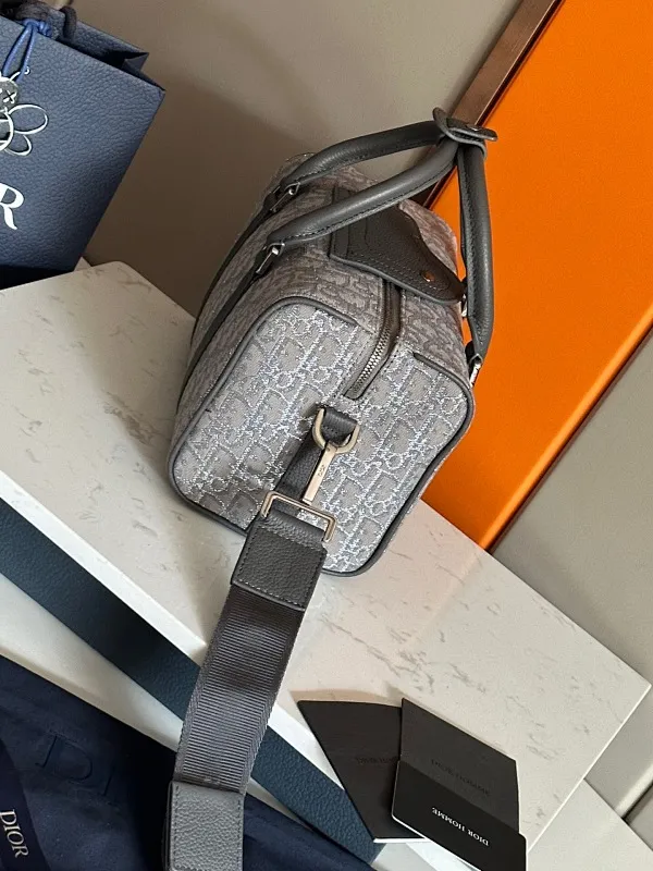All categories 💚 Top version men’s bags 💚 DIOR 2025 official website new DIOR crossbody bag