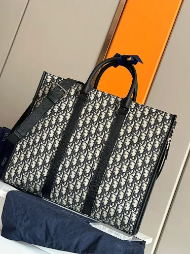 All categories 💚 Top version men’s bags 💚 DIOR 2025 official website new DIOR handbag