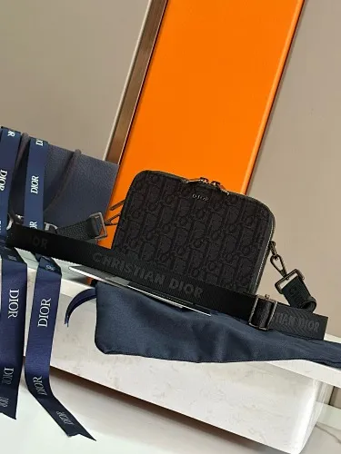 All categories 💚 Top version men’s bags 💚 DIOR 2025 official website new DIOR crossbody bag