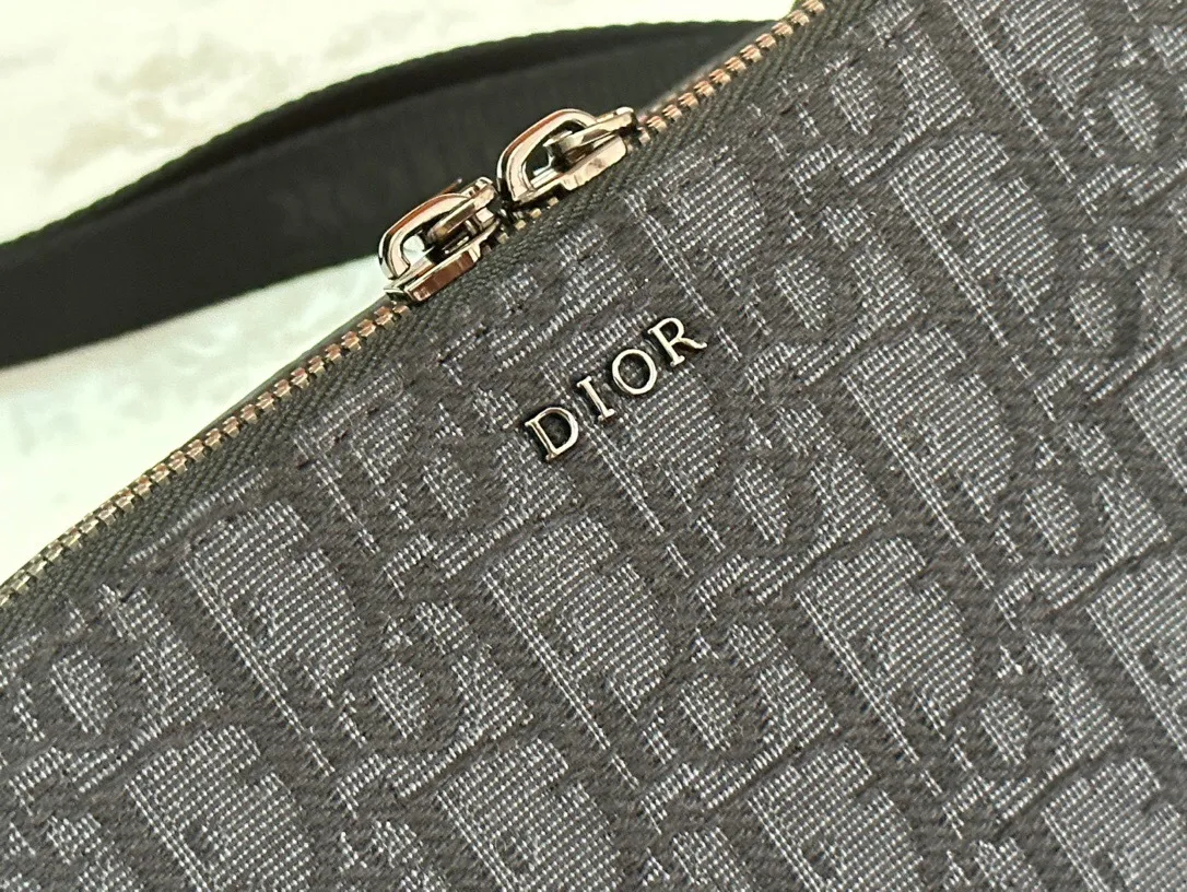 All categories 💚 Top version men’s bags 💚 DIOR 2025 official website new DIOR crossbody bag