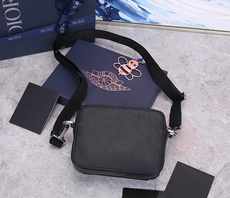 All categories 💚 Top version men’s bags 💚 DIOR 2025 official website new DIOR crossbody bag