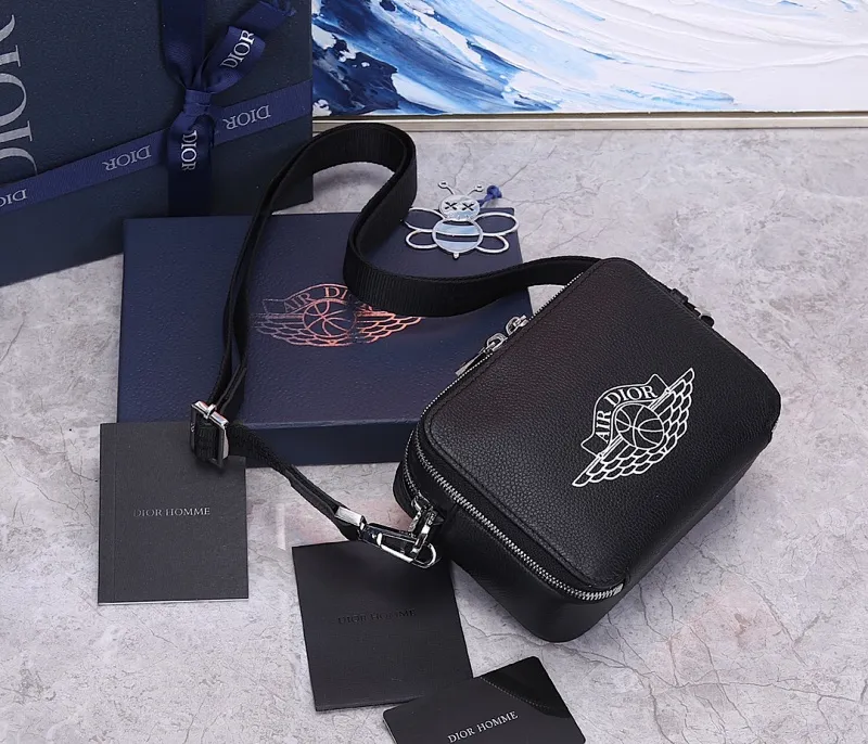 All categories 💚 Top version men’s bags 💚 DIOR 2025 official website new DIOR crossbody bag