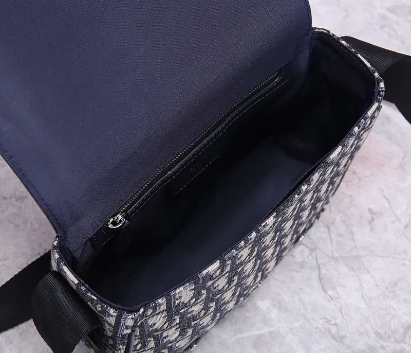All categories 💚 Top version men’s bags 💚 DIOR 2025 official website new DIOR crossbody bag