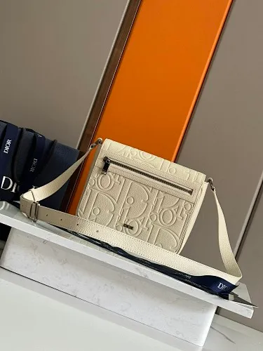 All categories 💚 Top version men’s bags 💚 DIOR 2025 official website new DIOR crossbody bag