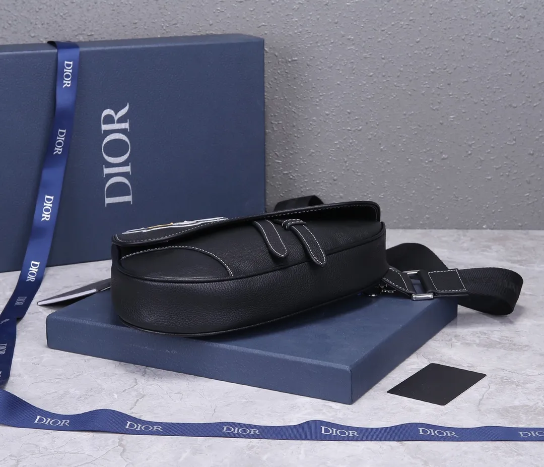 All categories 💚 Top version men’s bags 💚 DIOR 2025 official website new DIOR crossbody bag