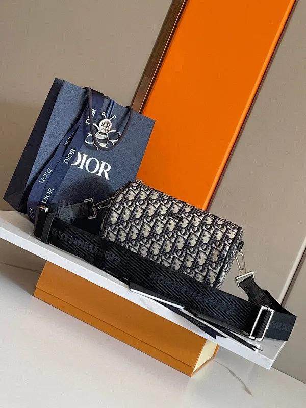 All categories 💚 Top version men’s bags 💚 DIOR 2025 official website new DIOR crossbody bag