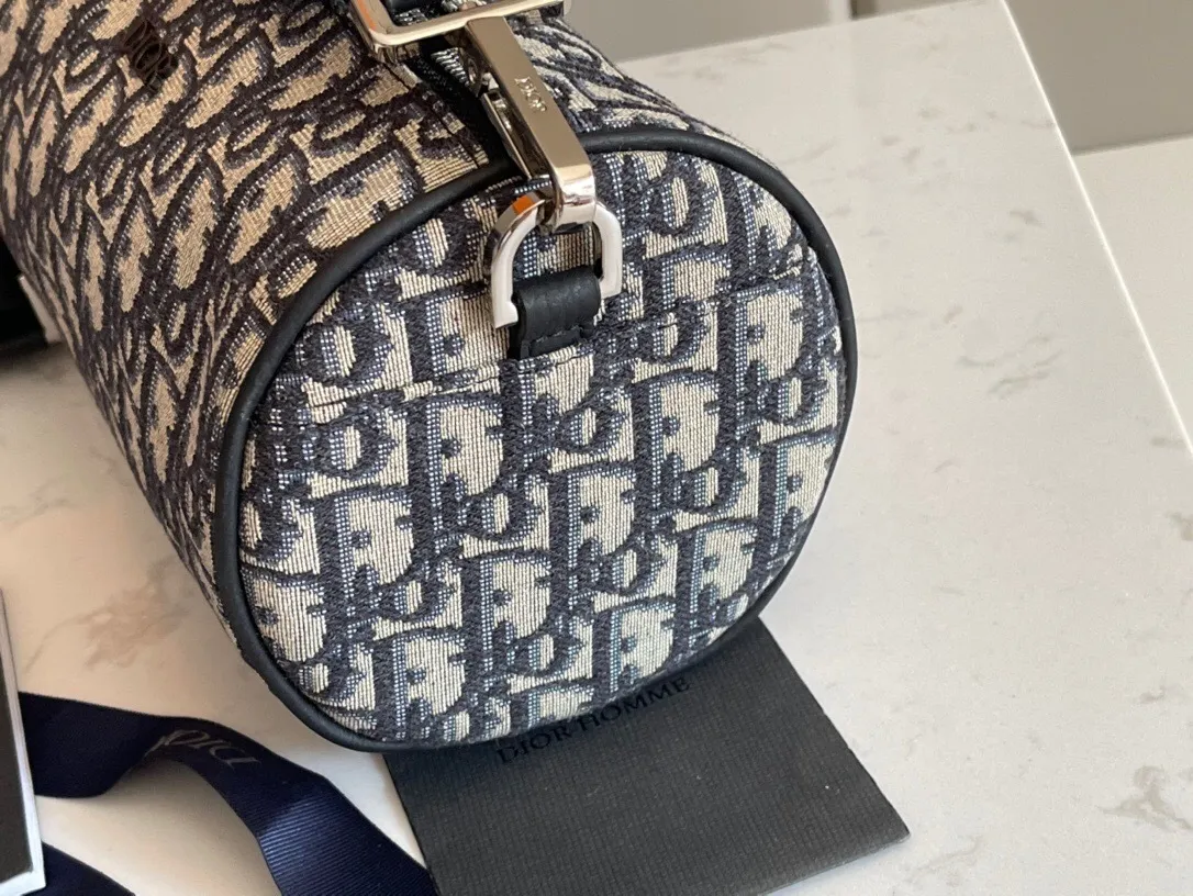 All categories 💚 Top version men’s bags 💚 DIOR 2025 official website new DIOR crossbody bag