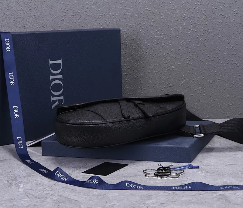 All categories 💚 Top version men’s bags 💚 DIOR 2025 official website new DIOR crossbody bag
